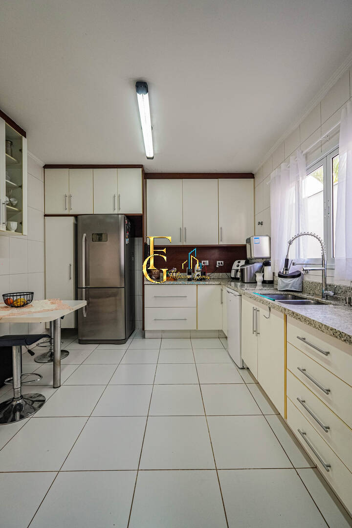 Casa, 4 quartos, 330 m² - Foto 57