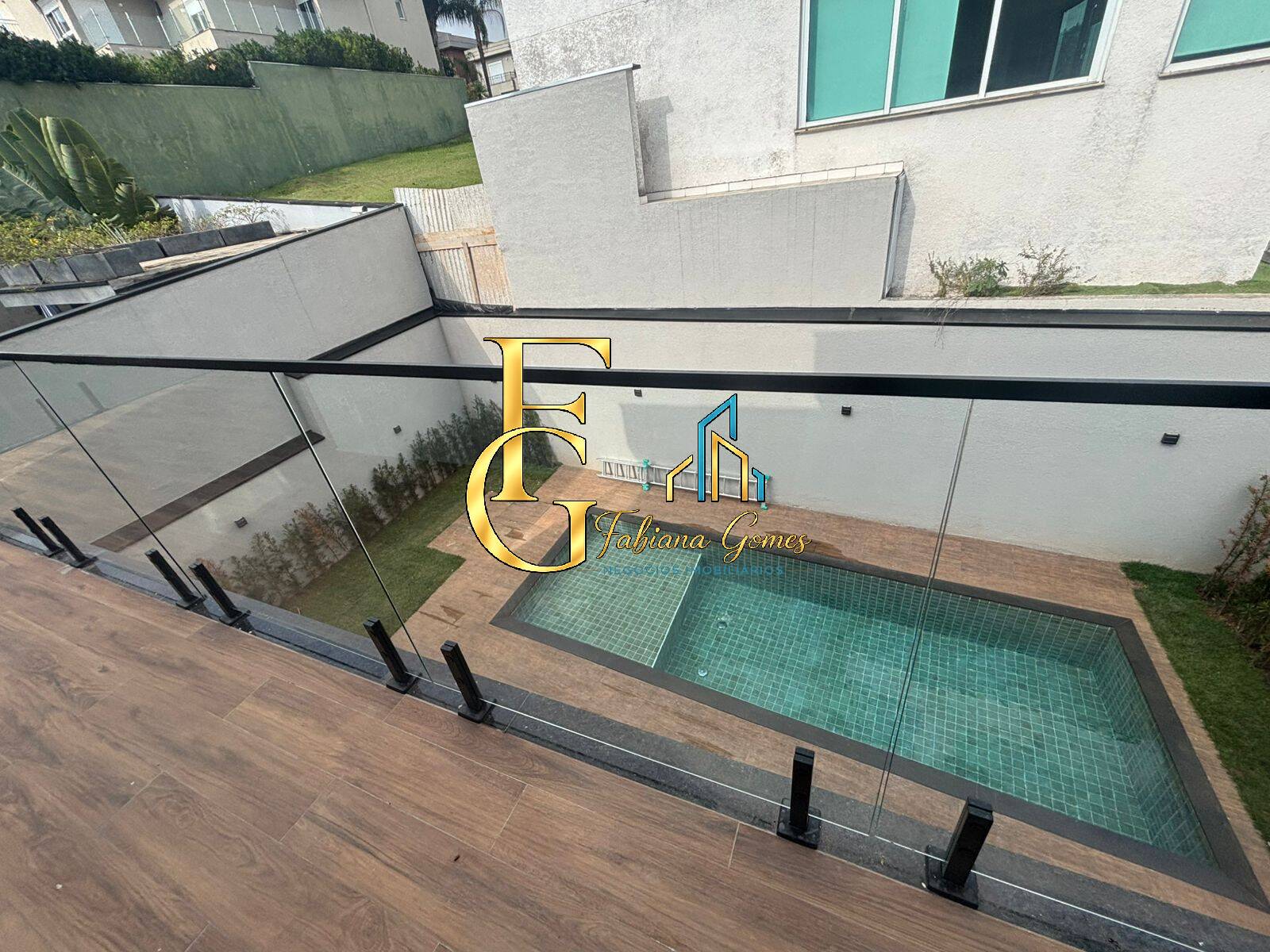CASA DE ALTO PADRÃO À VENDA NO CONDOMÍNIO ITAHYE – ALPHAVILLE|4 SUÍTES